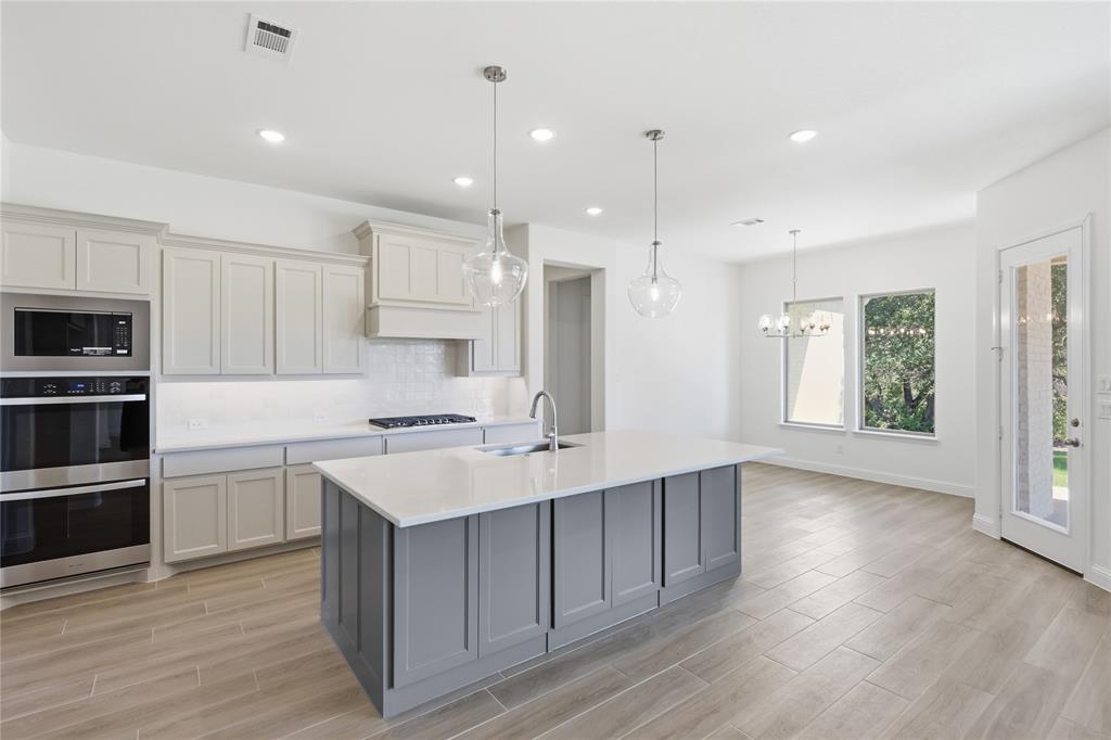 131 Oak Meadow Lane Property Photo 10