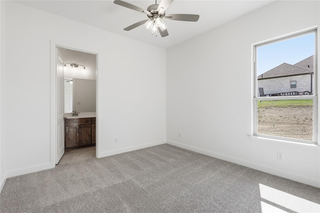 131 Oak Meadow Lane Property Photo 28