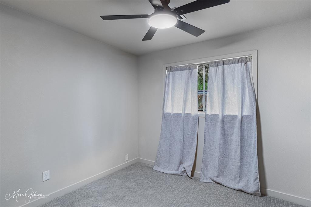 1819 Alison Avenue Property Photo 18