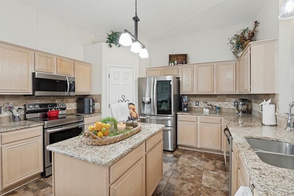 503 Fireside Place Property Photo 16