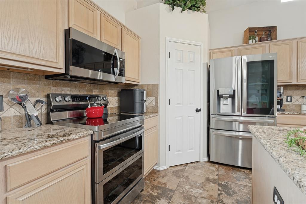 503 Fireside Place Property Photo 17
