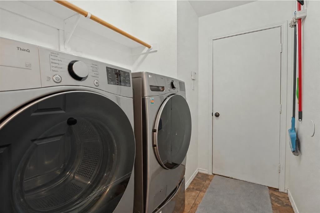 503 Fireside Place Property Photo 30