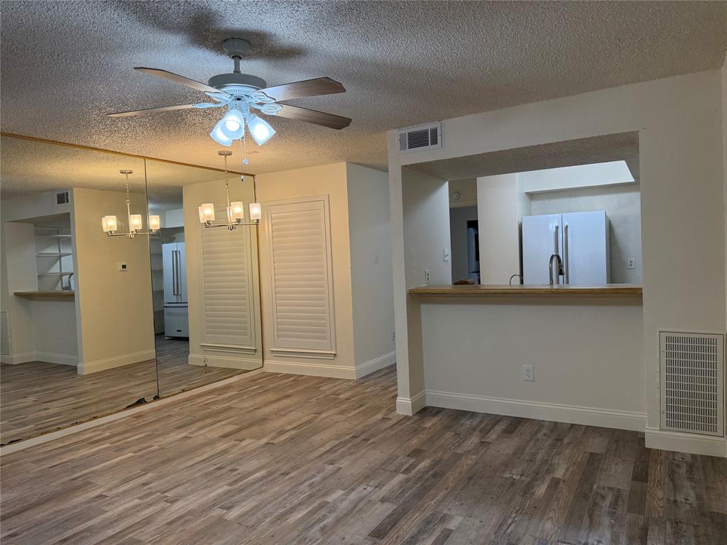 9807 Walnut Street 107 Property Photo 5