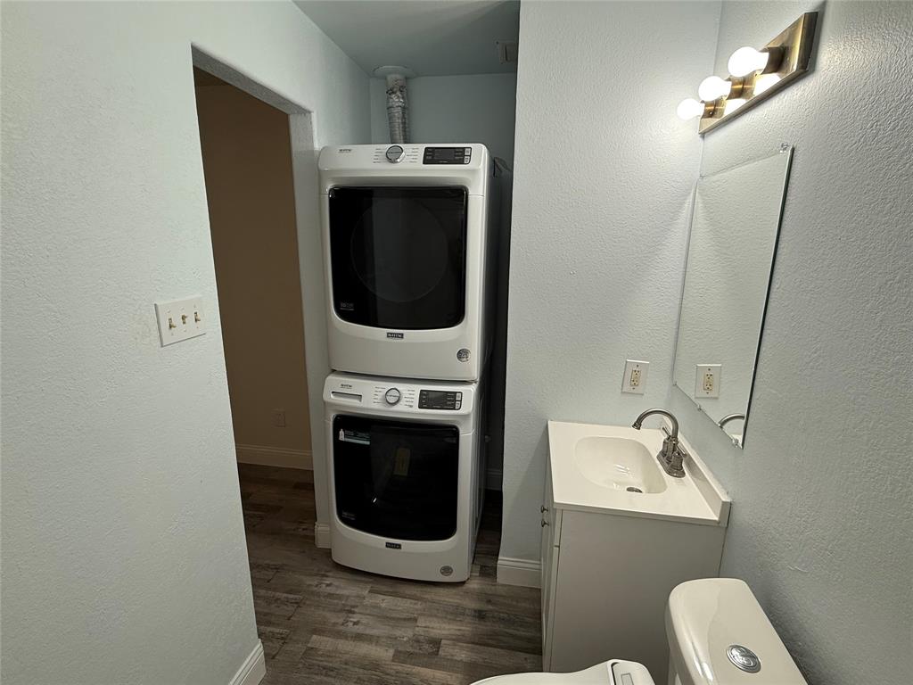 9807 Walnut Street 107 Property Photo 11