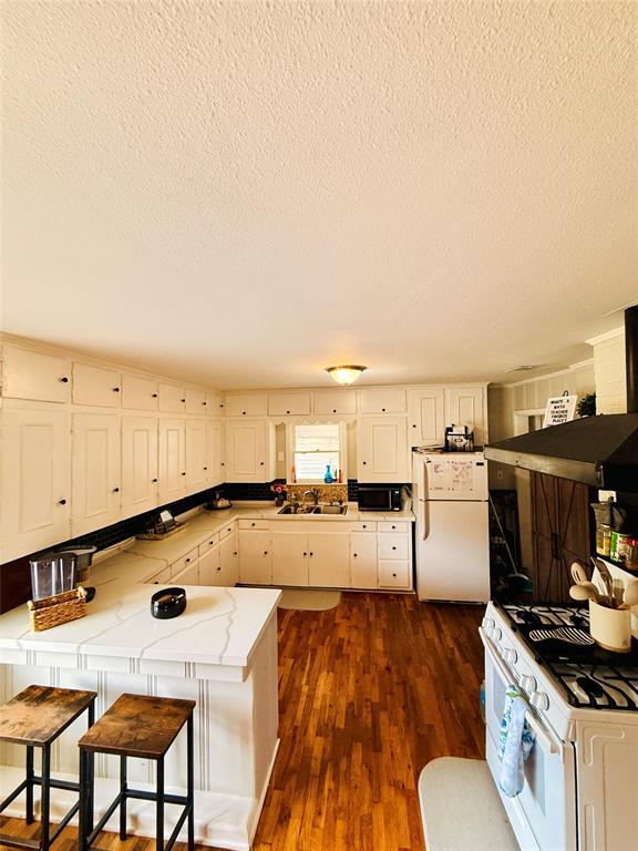 514 Mcmillan Drive Property Photo 3