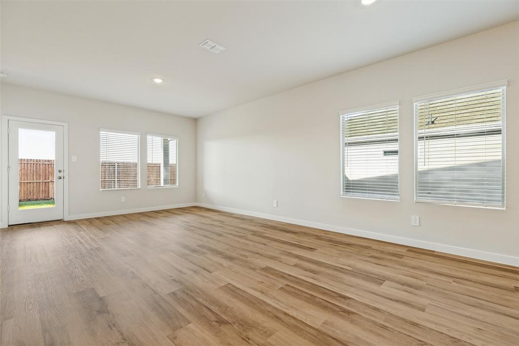 1006 Angel Street Property Photo 16