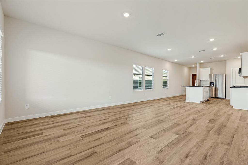 1006 Angel Street Property Photo 18