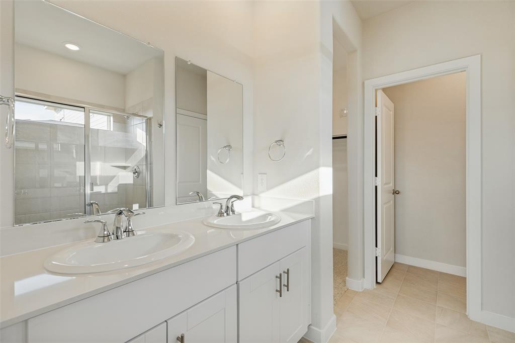 1006 Angel Street Property Photo 22