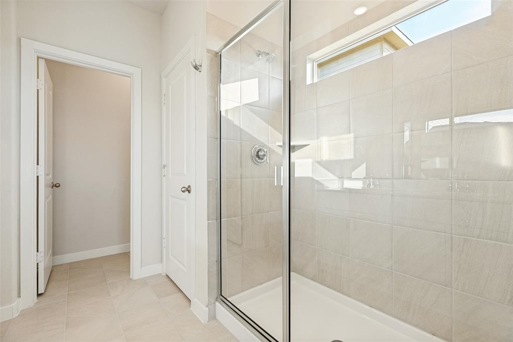 1006 Angel Street Property Photo 23
