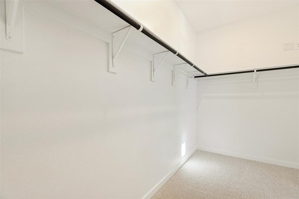 1006 Angel Street Property Photo 24