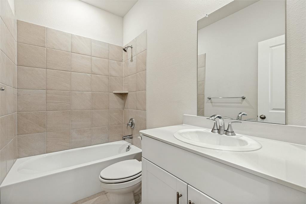 1006 Angel Street Property Photo 27