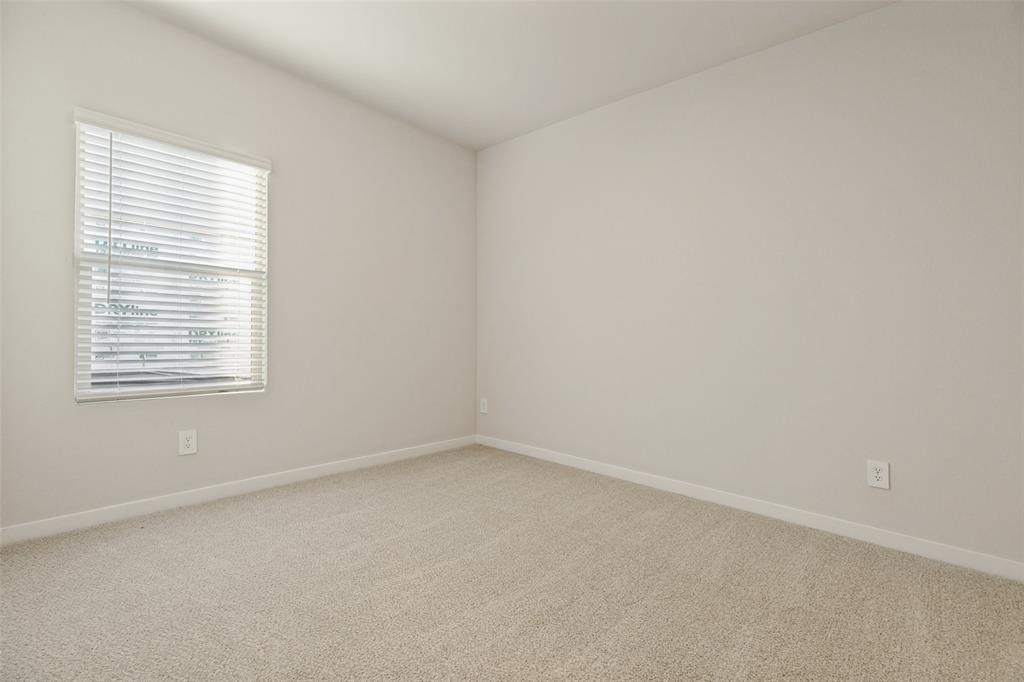 1006 Angel Street Property Photo 28