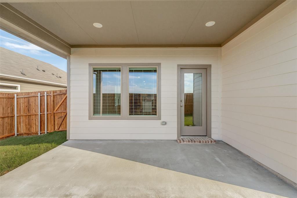 1006 Angel Street Property Photo 30