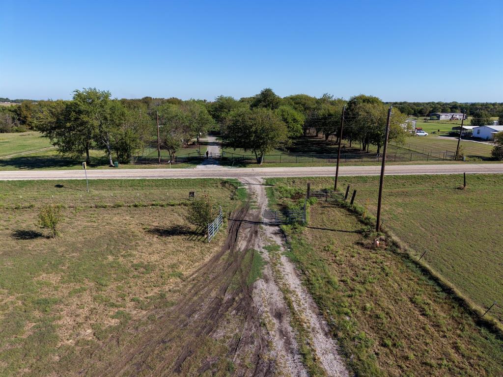8300 Fm 697 Property Photo 5