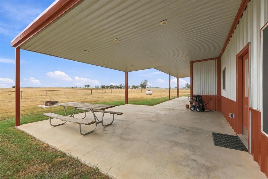 1126 Heritage Road Property Photo 35