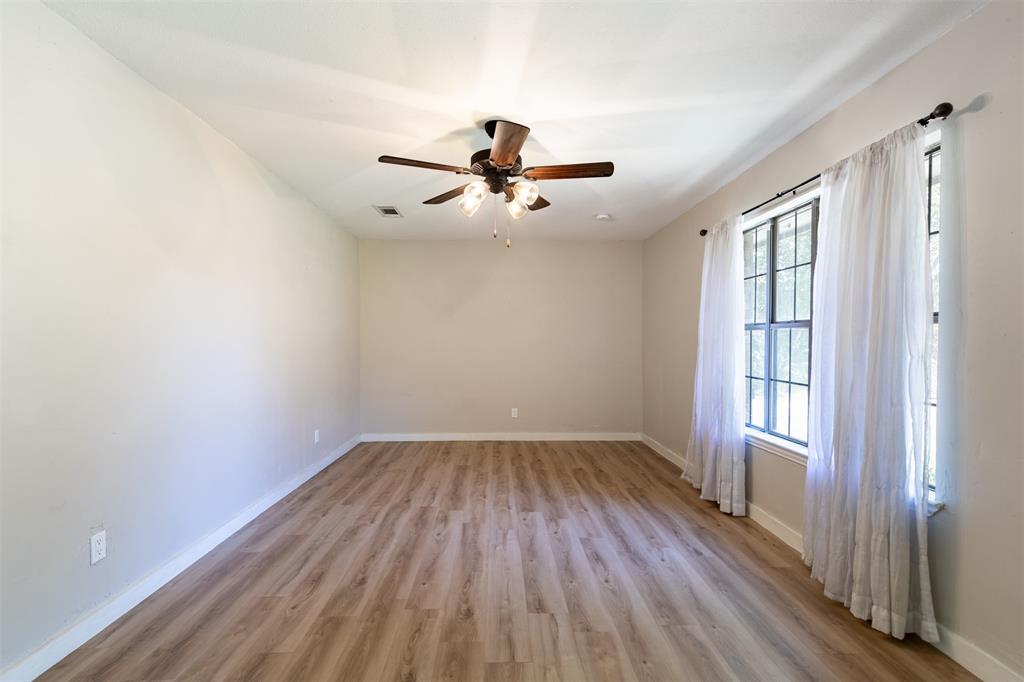 600 Mary Street Property Photo 3