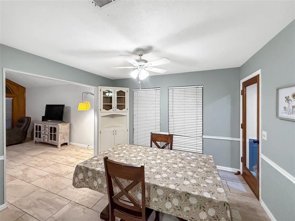 316 N Winding Oaks Drive Property Photo 14