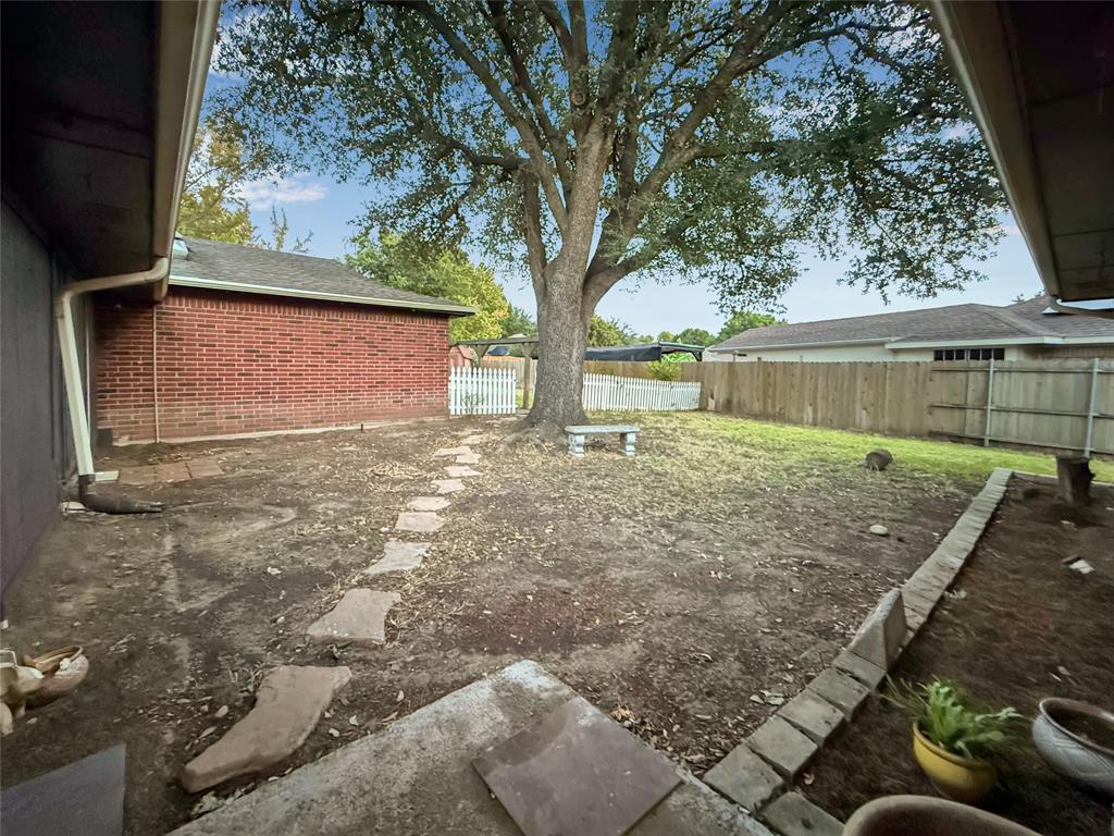 316 N Winding Oaks Drive Property Photo 32