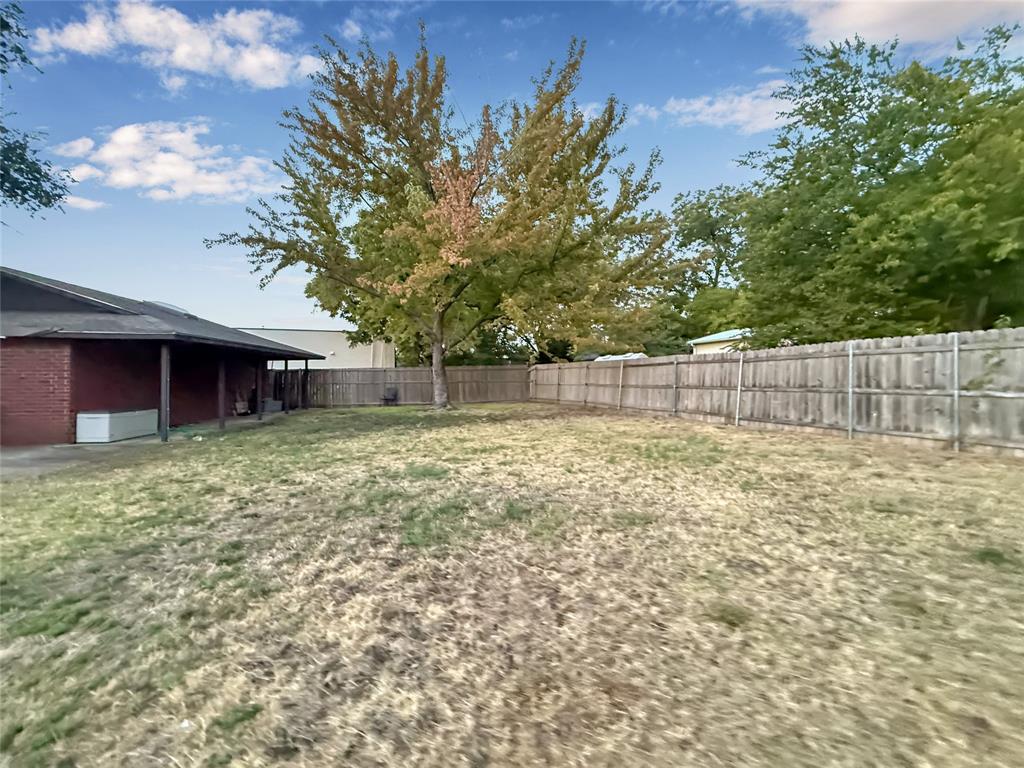 316 N Winding Oaks Drive Property Photo 33