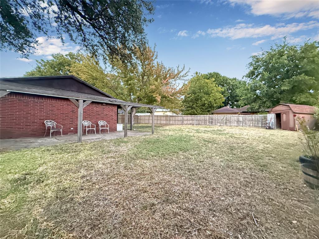 316 N Winding Oaks Drive Property Photo 34