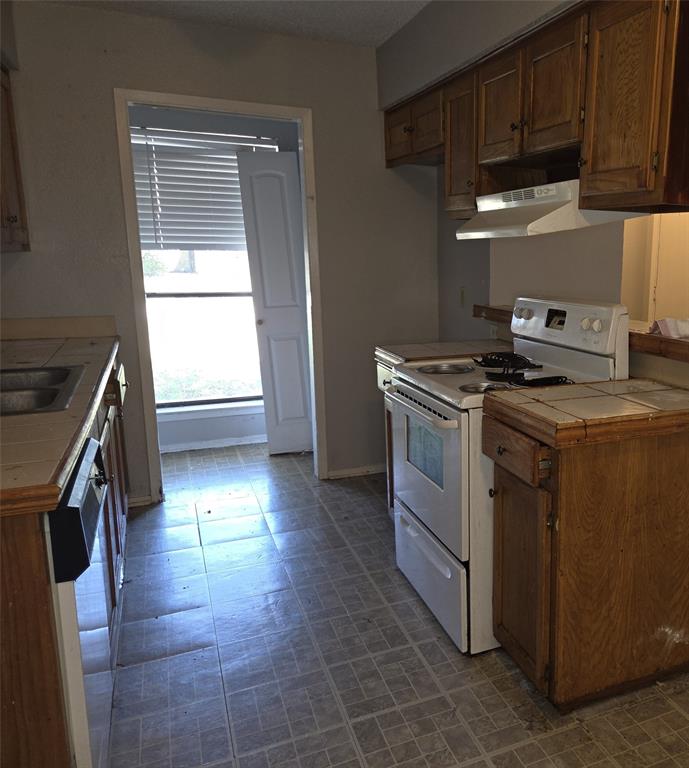 2400 Monte Carlo Drive A Property Photo 4