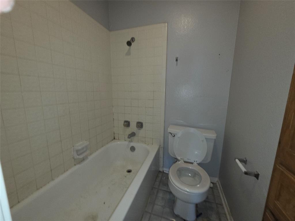 2400 Monte Carlo Drive A Property Photo 8