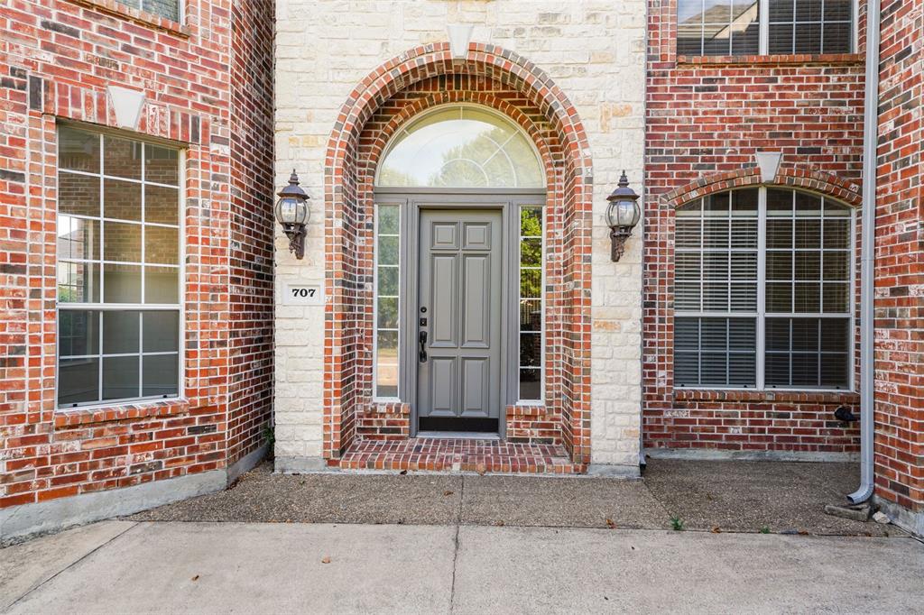 707 Wheaton Court Property Photo 14
