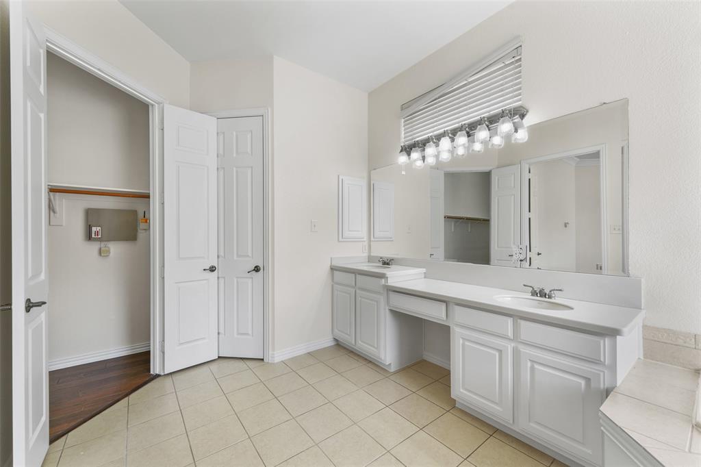 707 Wheaton Court Property Photo 31