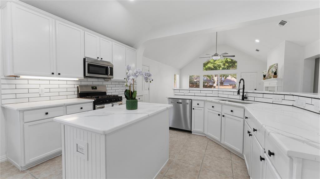 304 Turtle Court Property Photo 1