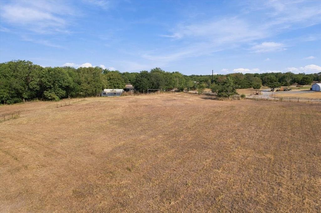 435 County Road 4446 Property Photo 5