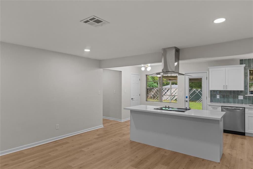 9339 Poppy Circle Property Photo 8