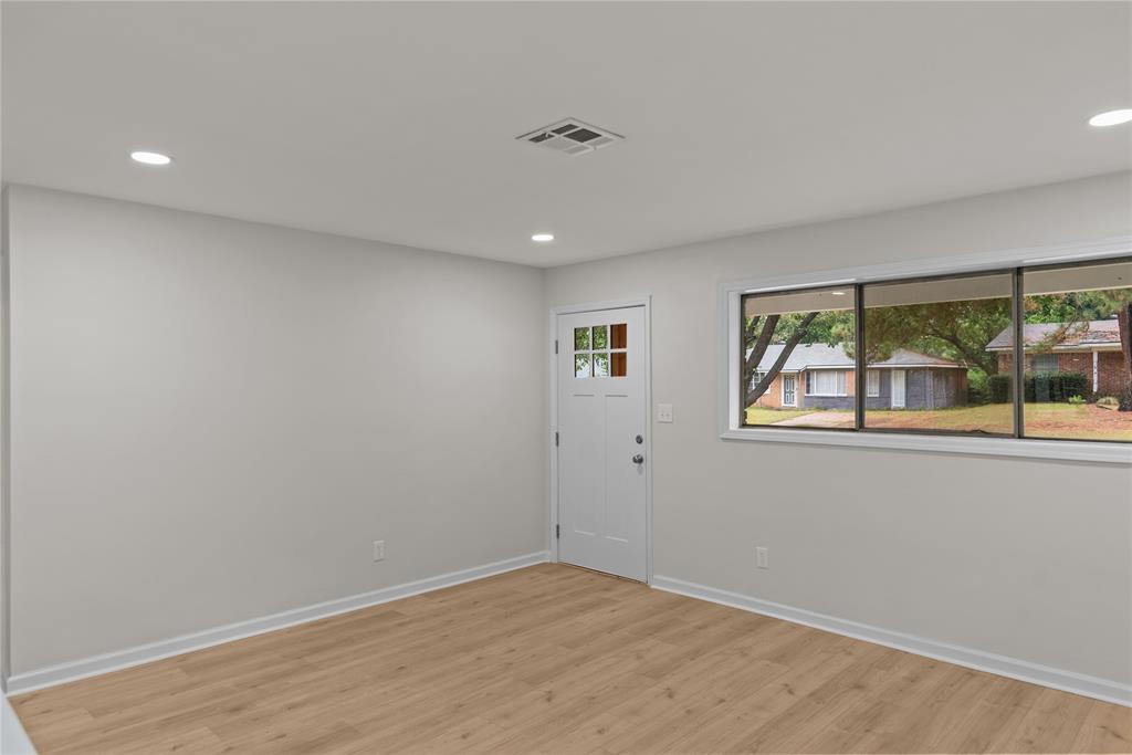 9339 Poppy Circle Property Photo 10