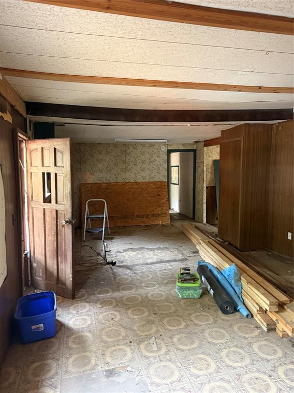 151 County Road 1421 Property Photo 5