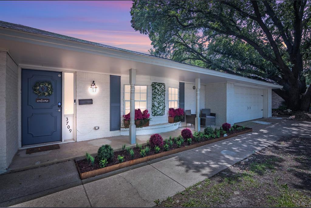 3709 Ashford Avenue Property Photo 1