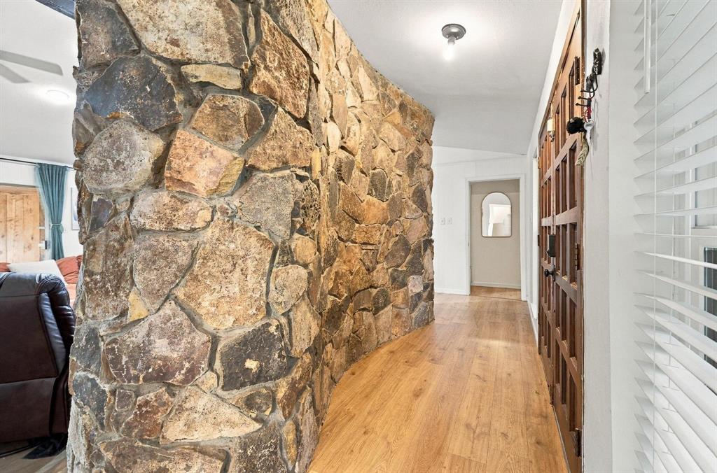 1908 Nancy Lea Drive Property Photo 4