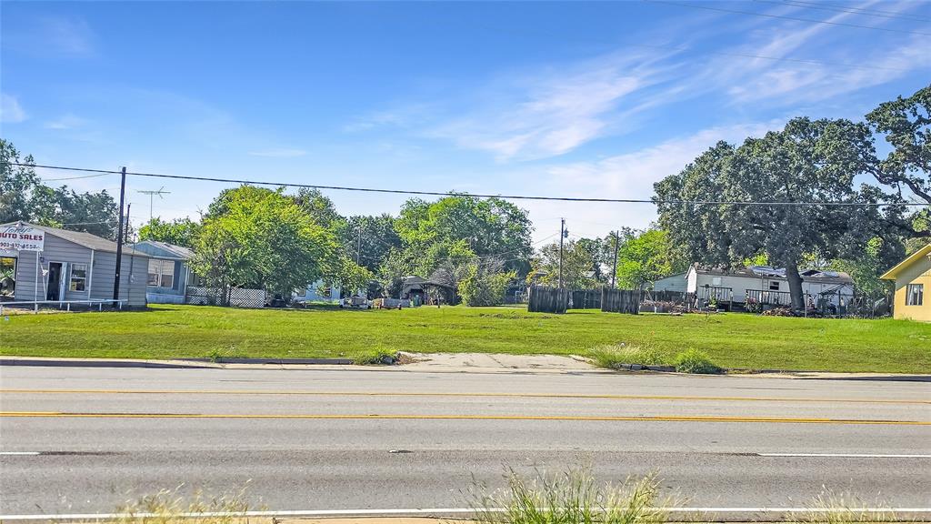 1023 E Cedar Creek Parkway Property Photo 7
