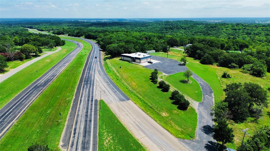 1020 N Us Highway 69 Property Photo 1