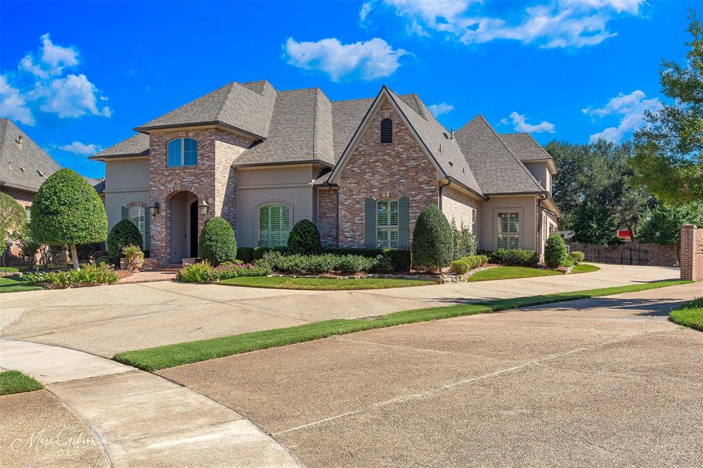205 Summertree Court Property Photo 2