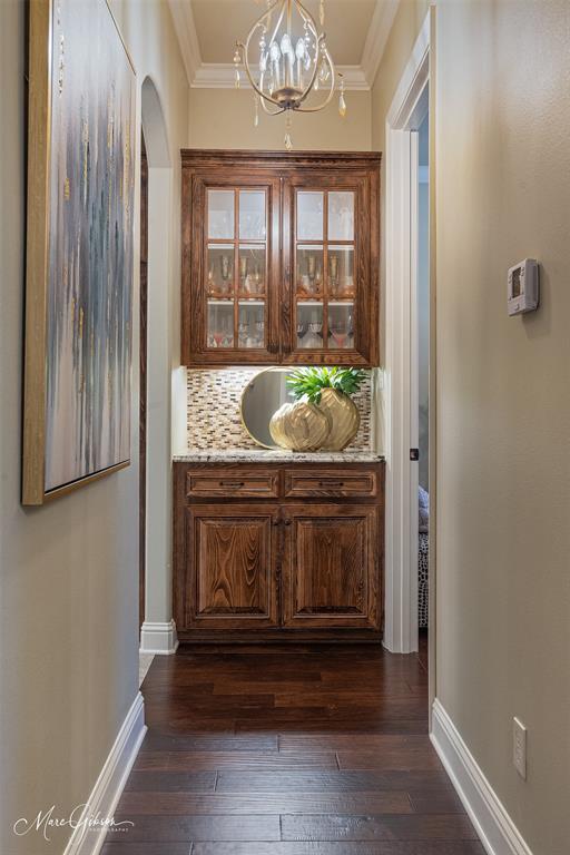 205 Summertree Court Property Photo 7