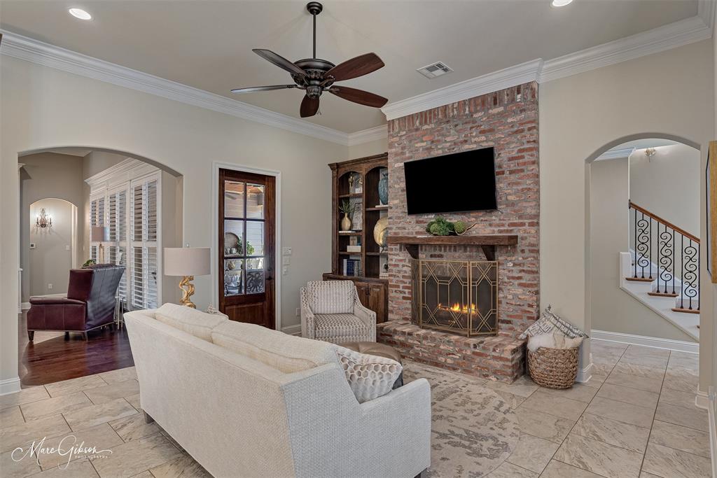 205 Summertree Court Property Photo 23