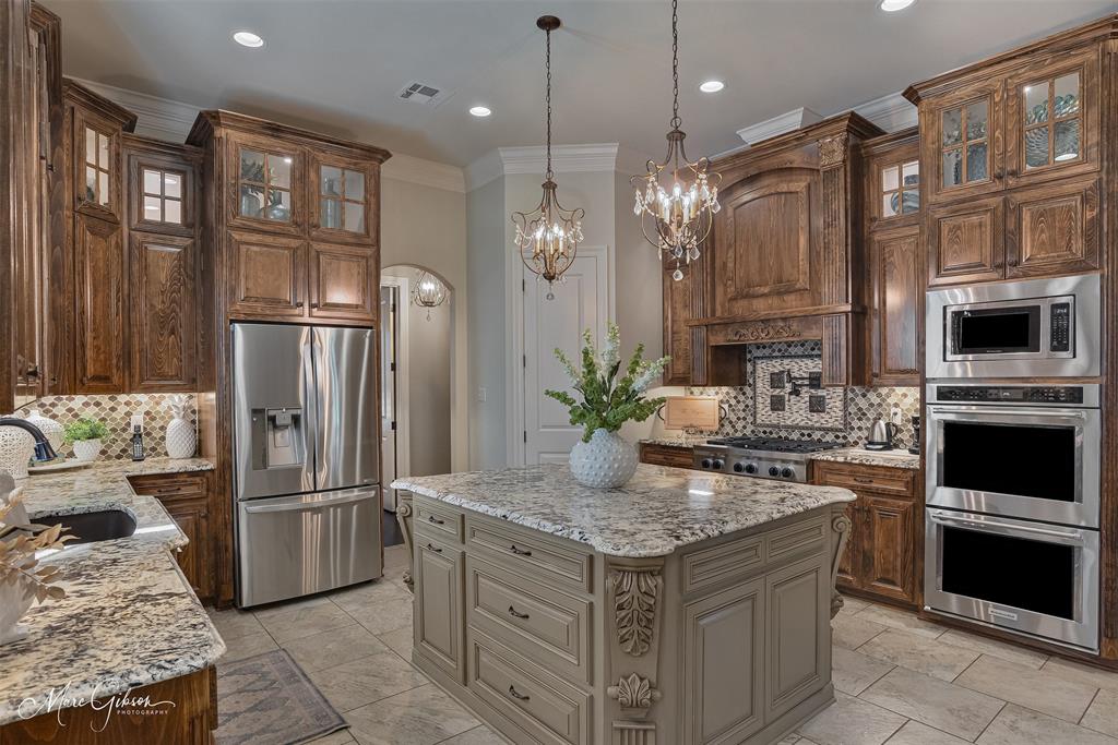 205 Summertree Court Property Photo 24