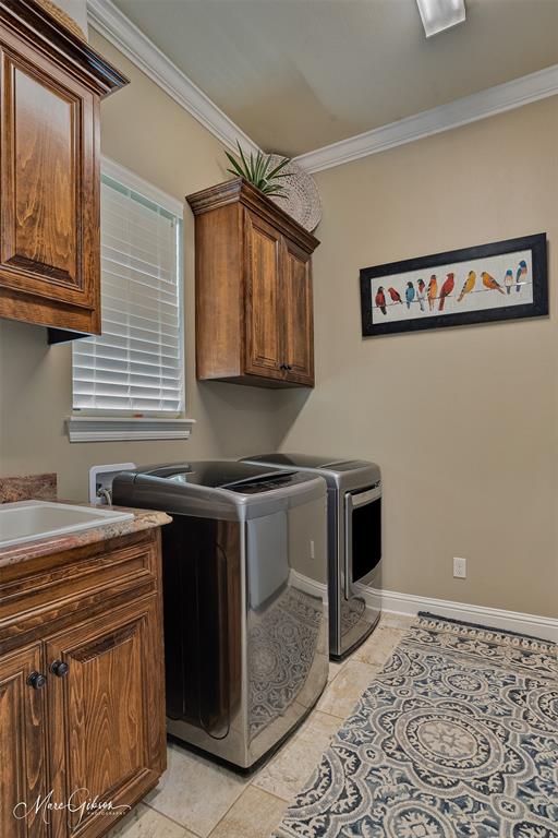 205 Summertree Court Property Photo 32