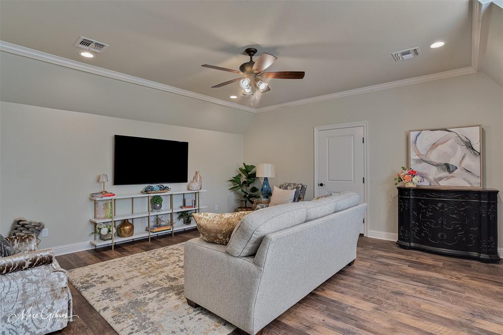 205 Summertree Court Property Photo 35