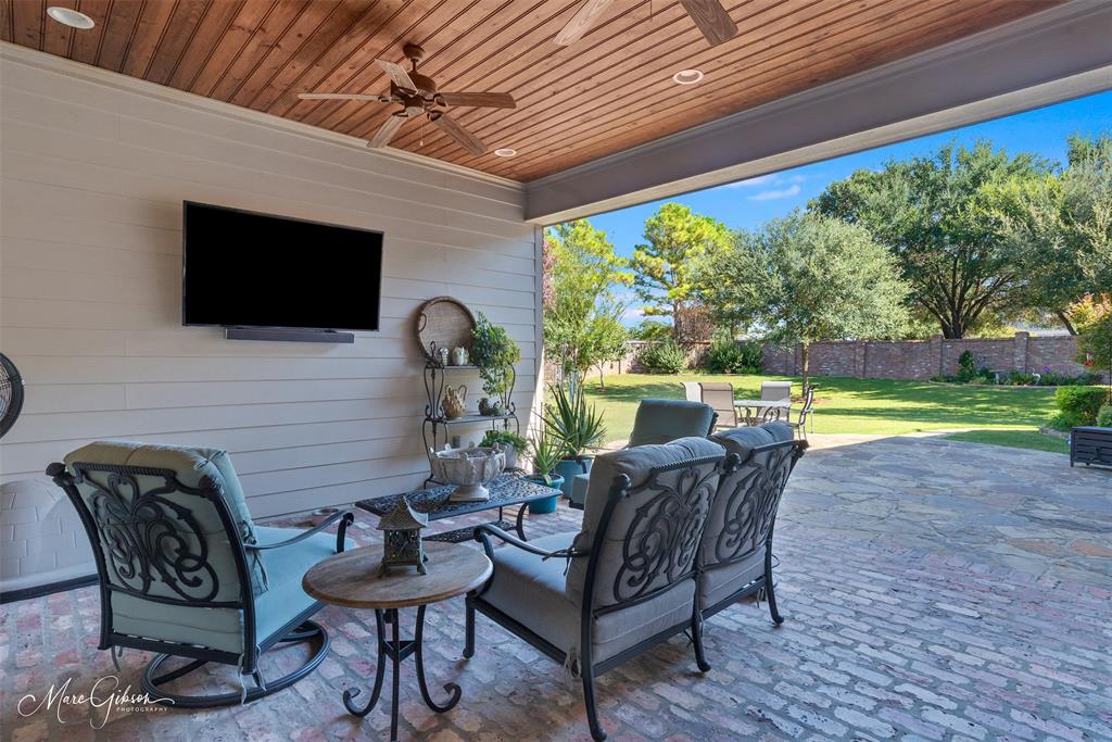 205 Summertree Court Property Photo 37