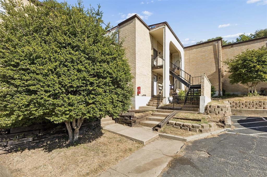 6032 Westridge Lane 212 Property Photo 1