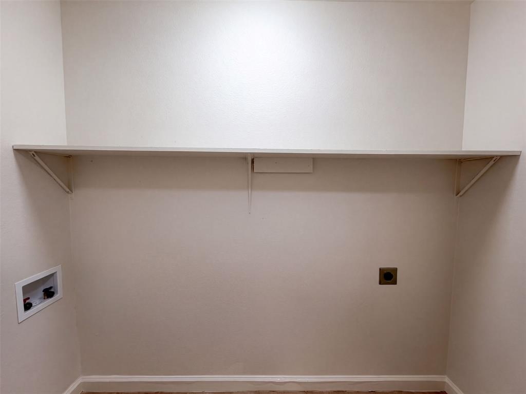 1322 E Waco Avenue Property Photo 15