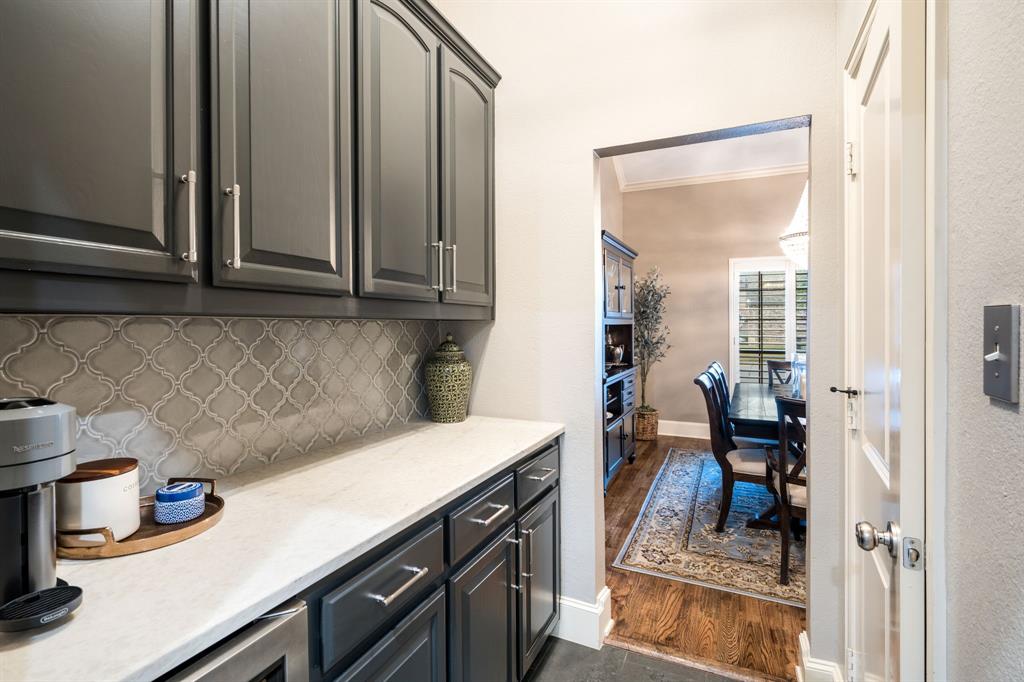 15605 Crown Cove Lane Property Photo 10