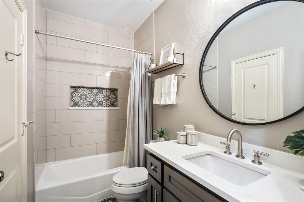 15605 Crown Cove Lane Property Photo 13