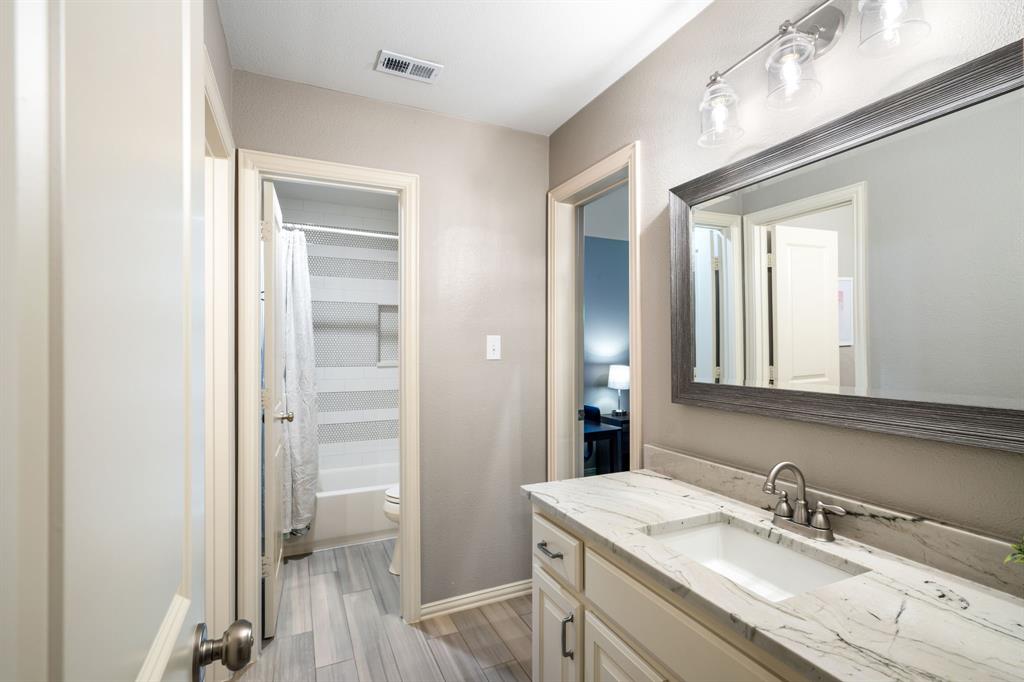 15605 Crown Cove Lane Property Photo 24