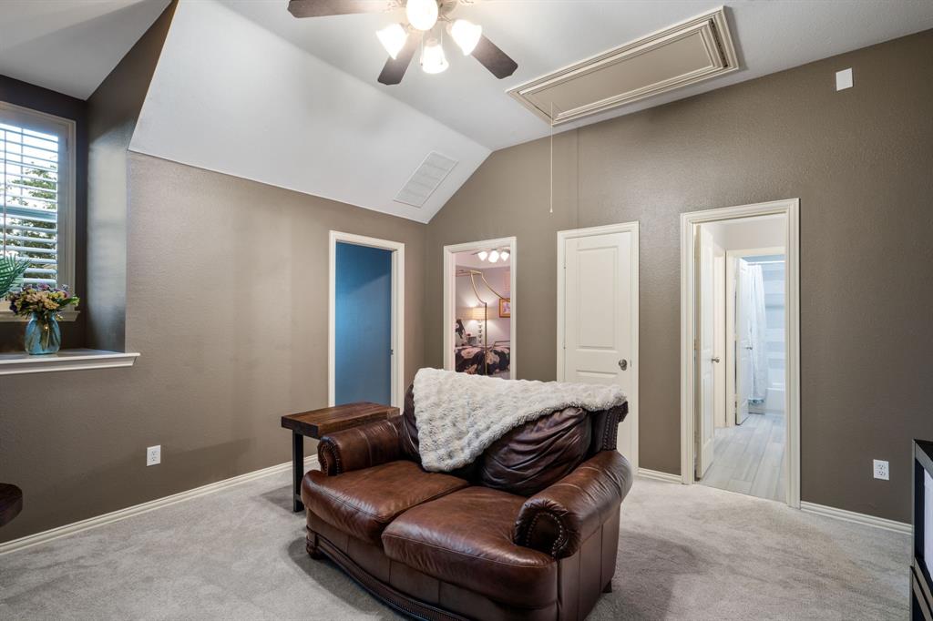 15605 Crown Cove Lane Property Photo 32